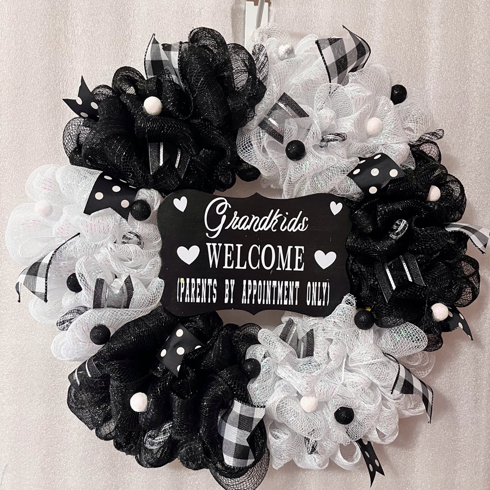 Black and White Welcome Wreath